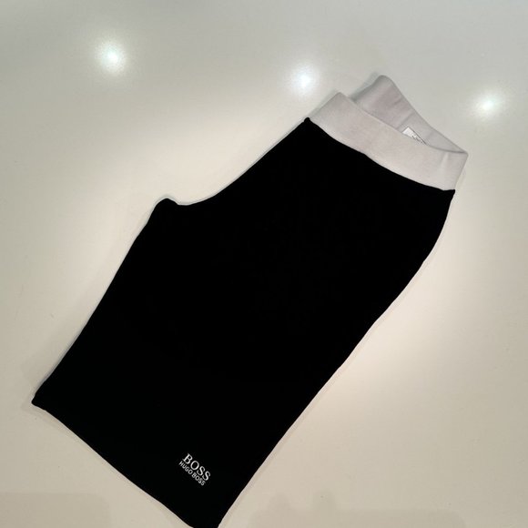 Hugo Boss - Boys Cotton Shorts Size 10 - Picture 2 of 2